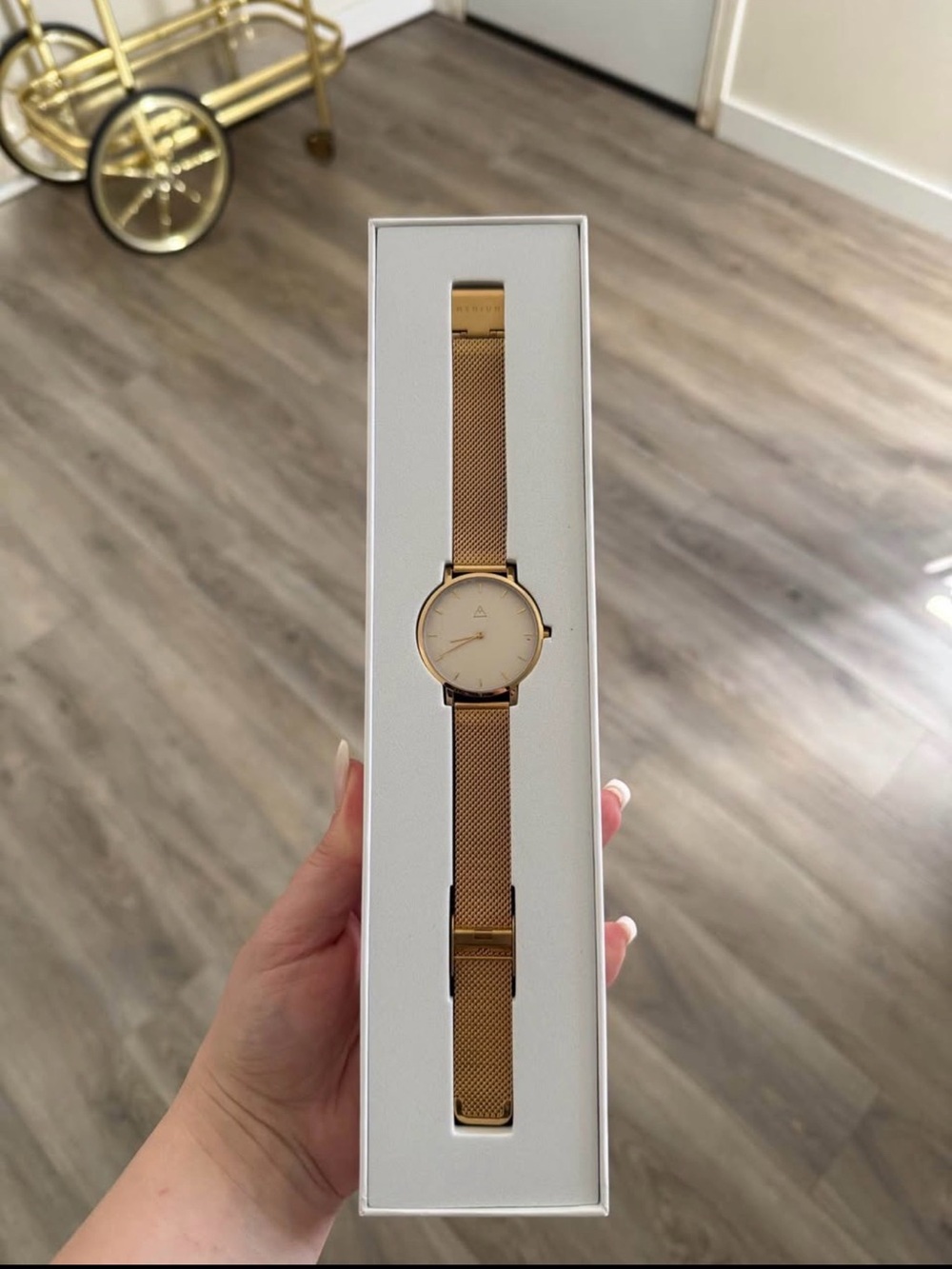 MEDIUM Watch